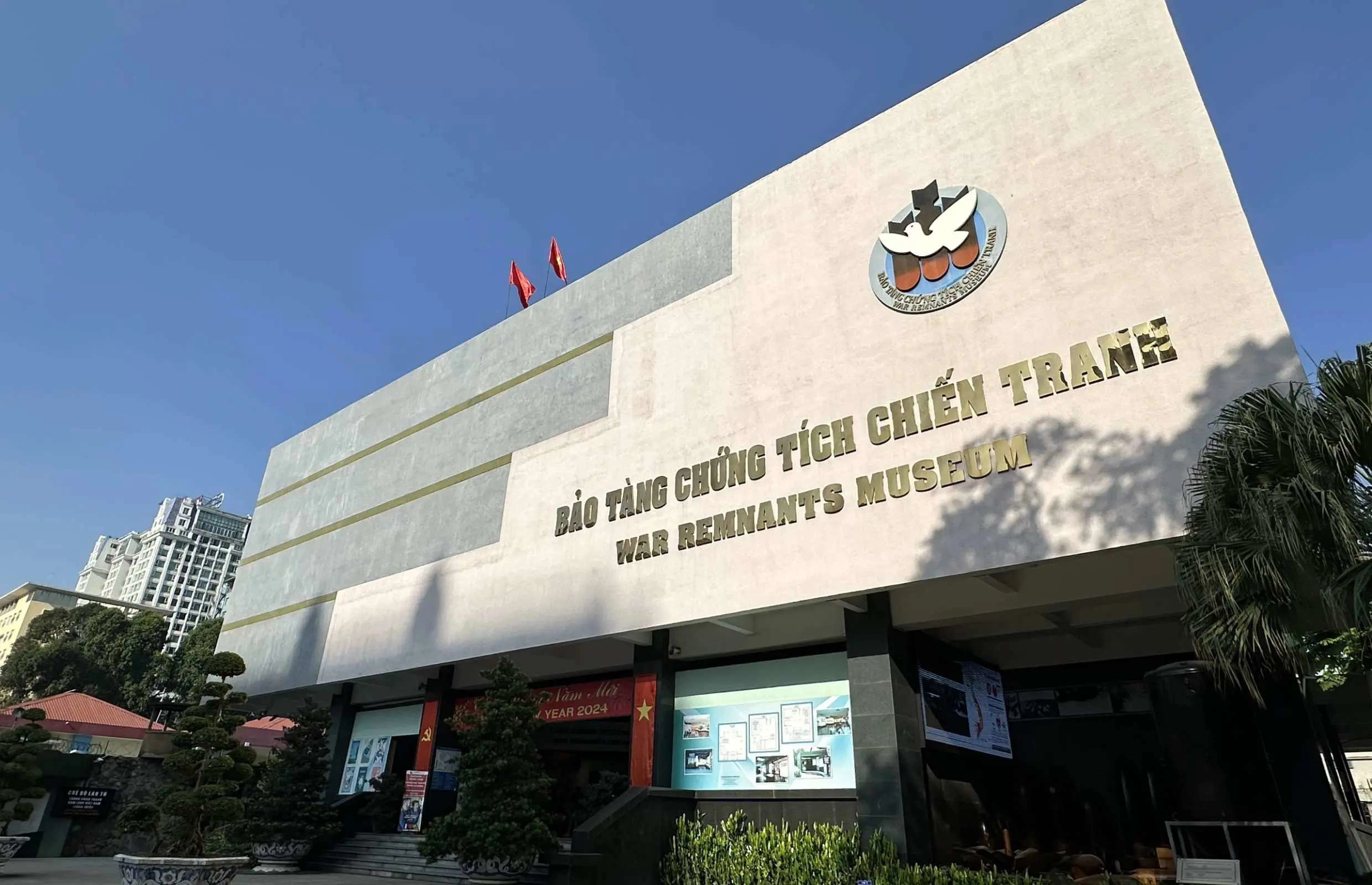 Day Tour | Saigon Instagrammable Morning City Tour: Independence Palace, Central Post Office, Notre Dame Cathedral, War Remnants Museum | Ho Chi Minh City
